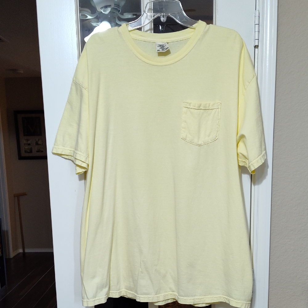 Comfort Colors Yellow Men's Short Sleeve Pocket Tee, XXL